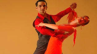 Lexi wird Salsatänzerin.