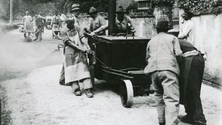 In den 1930er Jahren: Für Strassenarbeiten wurden auch Taglöhner und Arbeitslose beigezogen.