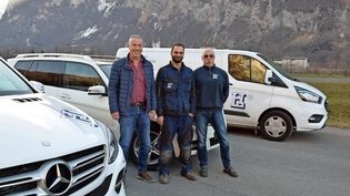 Vater und Sohn übernehmen: (von links) Beda Hämmerli tritt zurück, Jürg Läderach (Mitte) und Ruedi Läderach führen die Molliser Firma für Kühlanlagen neu ab 1. April. 