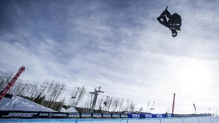 Der 34-jährige Kalifornier Shaun White fliegt wieder durch die Lüfte und durch die Halfpipes