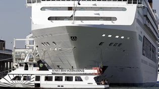 Venedig wird künftig Kreuzfahrtschiffe in der Nähe des Markusplatzes nicht mehr gestatten. (Archivbild)