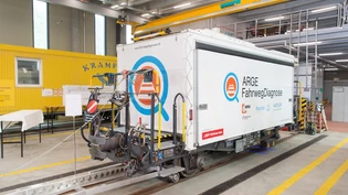 Seit Kurzem vermisst die RhB zusammen mit Partnern ihr Schienennetz mit einem autonomen Messwagen der ARGE FahrwegDiagnose. Die gesammelten Messdaten und Informationen über den Fahrweg ergänzen auf innovative Art und Weise die traditionelle Gleiswartung.