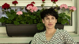 284 Seiten stark: Der 32-jährigen Glarner Autorin Francesca Trento ist mit ihrem Erstlingsroman ein fesselndes Werk gelungen, das zum Denken anregt.