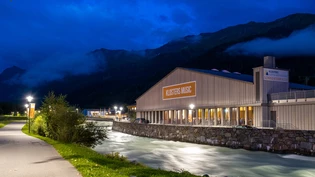 Arena Klosters: Hier sind im Rahmen von Klosters Music eine Woche lange diverse Stars der Klassik zu bestaunen.