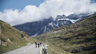 Streng aber schön: Rund 4000 Teilnehmerinnen und Teilnehmer nahmen am Velofest «Klausen Monument» teil.