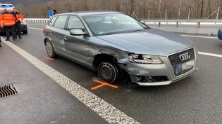 Auf der Autobahn A13 in Grono: Ein 72-Jähriger prallt innerhalb von mehreren hundert Metern mehrmals mit den links- und rechtsseitigen Leitplanken.

