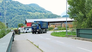 Ärgernis: Ein Lastwagen aus Glarus in der Weesner Biäsche. 