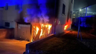 Untersuchung: Die Kantonspolizei Graubünden klärt die Brandursache zusammen mit der Staatsanwaltschaft.