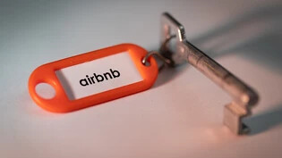 Airbnb drosselt das erwartete Umsatzwachstum. (Archivbild)