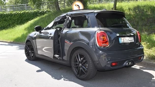 Totalschaden: Das am Unfall beteiligte Auto ist nicht mehr fahrtauglich. 