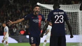 Gonçalo Ramos feiert mit Randal Kolo Muani den klaren Sieg gegen Marseille