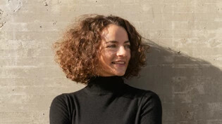 Ines Goldbach, Direktorin des Kunsthauses Baselland, wird als "Chevalier de l’Ordre des Arts et des Lettres" ausgezeichnet.