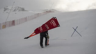 Wiederum zu starker Wind: Auf der Piste Gran Becca in Zermatt/Cervinia war auch am Sonntag nicht an ein Rennen zu denken