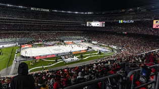 Das Spiel im Football-Stadion der New York Giants und New York Jets fand vor über 70'000 Zuschauern statt