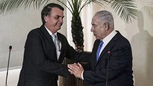 Der ehemalige Präsident von Brasilien, Jair Bolsonaro (links), ist ein Verbündeter des israelischen Ministerpräsidenten Benjamin Netanjahu (rechts). (Archivbild)