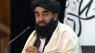 ARCHIV - Talibansprecher Sabiullah Mudschahid hat in einem Video zwei inhaftierte Amerikaner erwähnt. Foto: Hussein Malla/AP/dpa