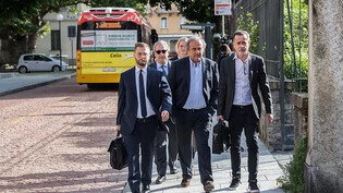Michel Platini auf dem Weg zum erstinstanzlichen Prozess gegen ihn und Joseph Blatter im Jahr 2022. (Archivbild)