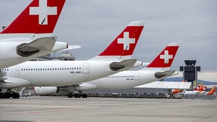 Sie bleiben vorerst auf dem Boden: Die Flugzeuge für Swiss-Flüge in die libanesische Hauptstadt Beirut. (Archivbild)