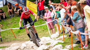 Noch gut unterwegs: Hier lässt sich Vital Albin von den Fans anfeuern.