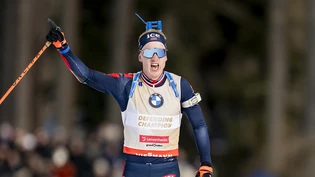 Rekordweltmeister Johannes Thingnes Bö freut sich über die nächste Goldmedaille