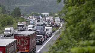 Der Gotthardtunnel war am Sonntagabend infolge eines Unfalls gesperrt. (Symbolbild)