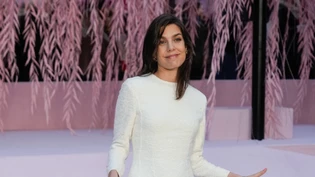 Ich Leben sei mehr als Glamour, schreibt Charlotte Casiraghi, Nichte des Fürsten von Monaco, in einem Buch.
