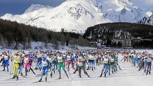 Alles wird einfacher: Auch am Engadin Skimarathon dürfen die Sportlerinnen und Sportler ohne Zertifikat auf die Loipe gehen.