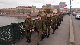 Junge russische Soldaten in St. Petersburg.