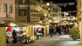 Ein Lichtlein brennt: Der Christkindlimarkt wird auch in diesem Jahr nicht ohne Weihnachtsbeleuchtung auskommen müssen.