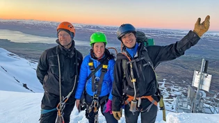 Eine Frau unter Männern: Sprengmeisterin Ines Waltl (Mitte) während ihrer Arbeit in Island.