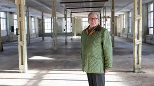 In die ehemalige Textilfabrik verguckt: Kommunikationsberater Wolfgang Weber-Thedy aus Zürich ist Verwaltungsratspräsident der Besitzerin des Legler-Areals in Diesbach.