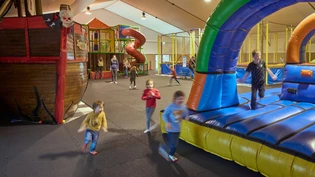 Schlechtwetterprogramm für Kinder und junge Erwachsene: In Graubünden mangelt es gemäss unserer Leserschaft an Indoor-Freizeitmöglichkeiten.
