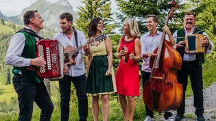 Oesch’s die Dritten (CH) machen den Schlager- und Volksmusikabend am 24. August in Glarus komplett.