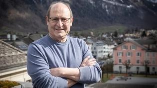 Für «seinen» Verein: Hans Umberg besitzt Unmengen an historischen Dokumenten über den FC Glarus.
