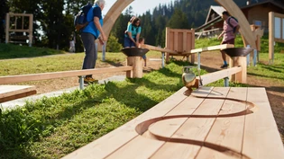 Familienattraktion: Eine neue Kugelbahn soll Kindern auf der Madrisa Spiel und Spass bieten.
