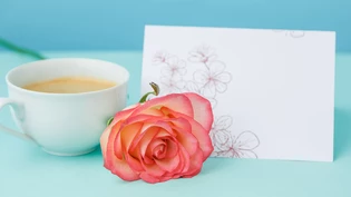 Gutschein, Erlebnis und Co.: Die Liste der möglichen Muttertagsgeschenke ist vielleicht länger, als man denkt. 