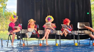 Lachende Gesichter: Die Kinder aus Popova machen bei den Proben und Aufführungen des Zirkus Lollypop mit. 