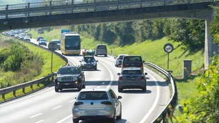 Die Radaranlage (auf der rechten Bildseite) an der Nationalstrasse bei Grüsch ist demontiert worden.