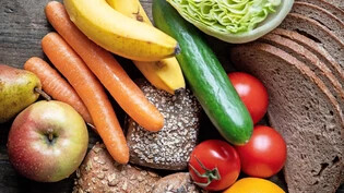 Futter für nützliche Darmbakterien: Ballaststoffe stecken zum Beispiel in Gemüse und Vollkornprodukten.   
