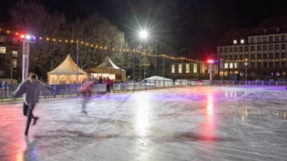 Quadereisfeld: Das Eisfeld auf der Quaderwiese ist offiziell eröffnet. 