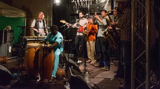 Ein Bild aus besseren Zeiten: Die Band The Faranas tritt 2013 am Jazz-Welt-Festival in Chur auf. 