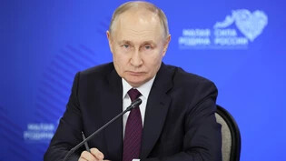 «Es ist sehr schwierig, unter solchen Bedingungen zu leben»: Wladimir Putin gibt sich besorgt um die Menschen im Westen.
