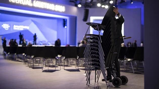 Das 54. WEF ist vorbei: Im Davoser Kongresszentrum wird die Einrichtung für das Jahrestreffen abgebaut.
