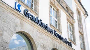 Der Name der Graubündner Kantonalbank steht auf einer geleakten Signa-Gläubigerliste. Hier der Hauptsitz in Chur.