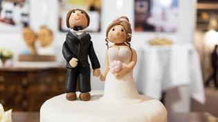 Hochzeitstorte an der Zürcher Hochzeitsmesse: Die zahl der Eheschliessungen im Verhältnis zur Einwohnerzahl war 2023 so tief wie noch nie.