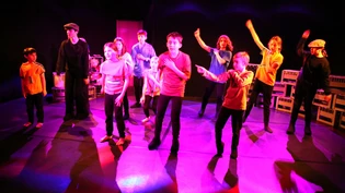 Vorhang auf für die Nachwuchsschauspieler: Kinder und Jugendliche bei der Aufführung des Stücks «MOMO».