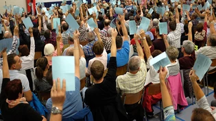 Eine grosse Mehrheit der Stimmbürgerinnen und Stimmbürger von Glarus Nord stimmen am Freitagabend dagegen, den Nutzungsplan-Entwurf des Gemeinderates zu behandeln.