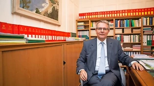 Anderer Meinung: Thomas Hefti (Bild) und Werner Hösli (zweites Bild) gewichten die Argumente für die Selbstbestimmungsinitiative