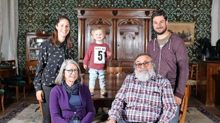 Anna und Gian-Battista von Tscharner (vorne), Francesca, Mats und Johann-Baptista (hinten).