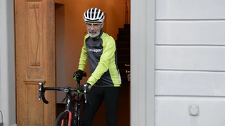 Werner Hauser nimmt an gegen 70 Tagen im Jahr den Arbeitsweg unter die Räder seines Rennvelos.